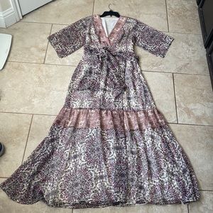 Chelsea & Violet Maxi Dress - M